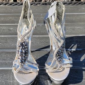 Silver and Rhinestone 5 inch  High Heels shoes. Gently worn. Brand Italina